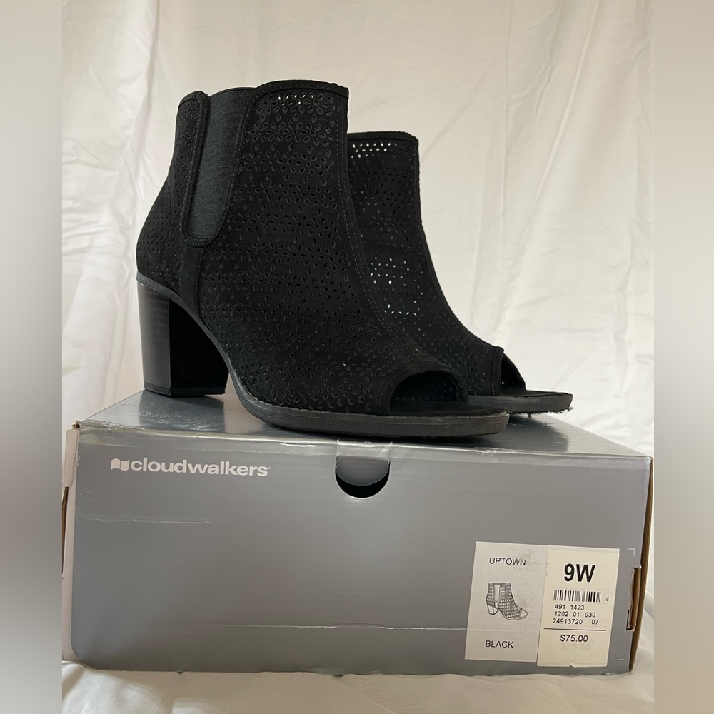 Cloudwalkers Uptown booties 9W